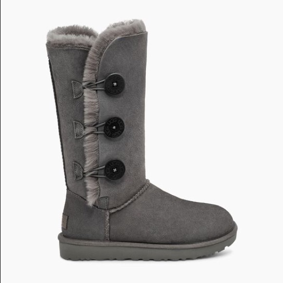UGG Shoes - UGG GRAY BOOTS WITH BUTTONS INCLUDES DUST BAG AND AUTHENTICITY CARDS SIZE 6